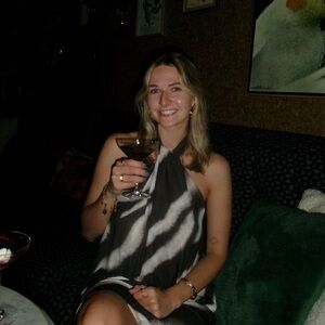 Meet your Posher, Mallory